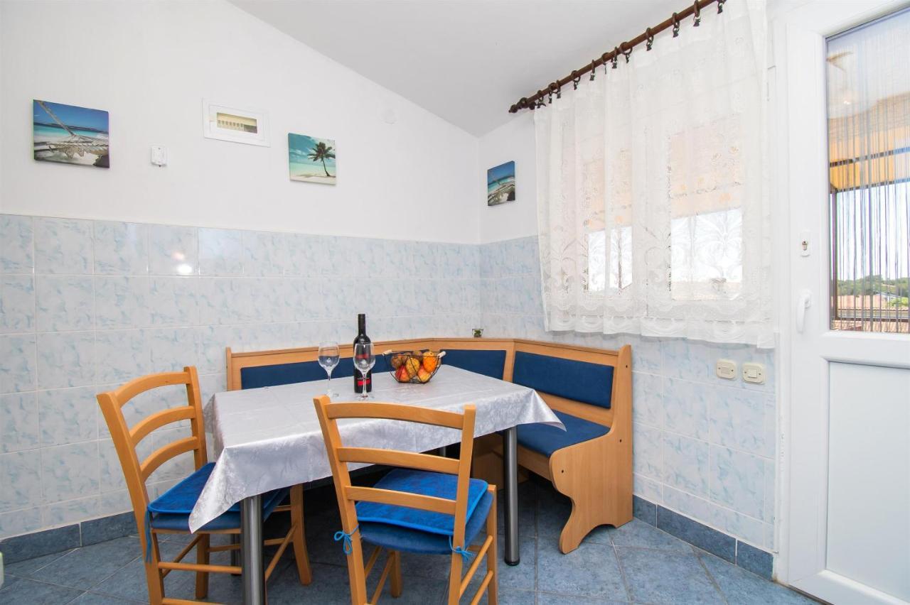 Apartments Dijana 파코스탄 외부 사진