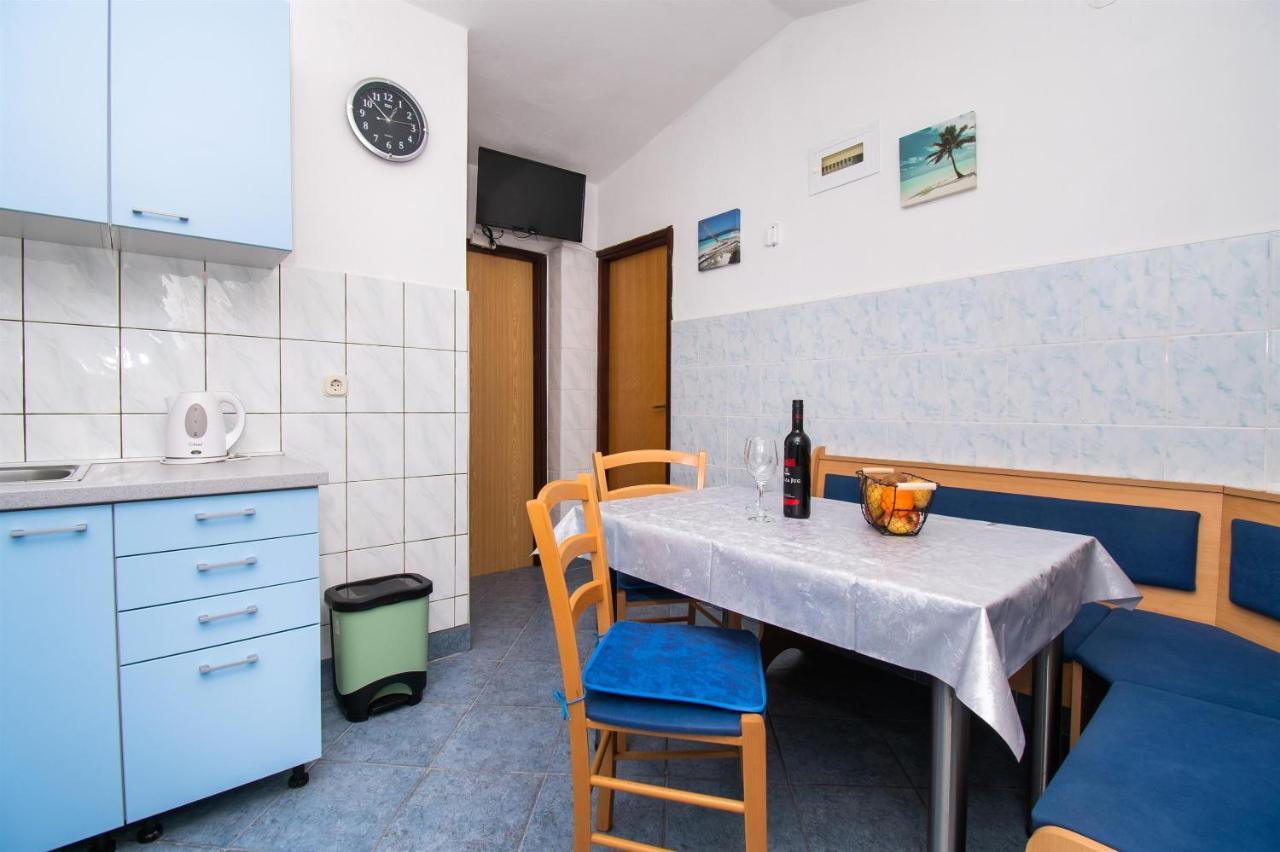 Apartments Dijana 파코스탄 외부 사진