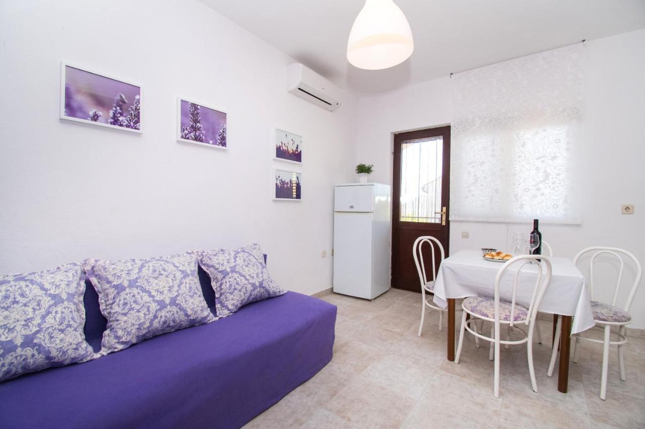 Apartments Dijana 파코스탄 외부 사진