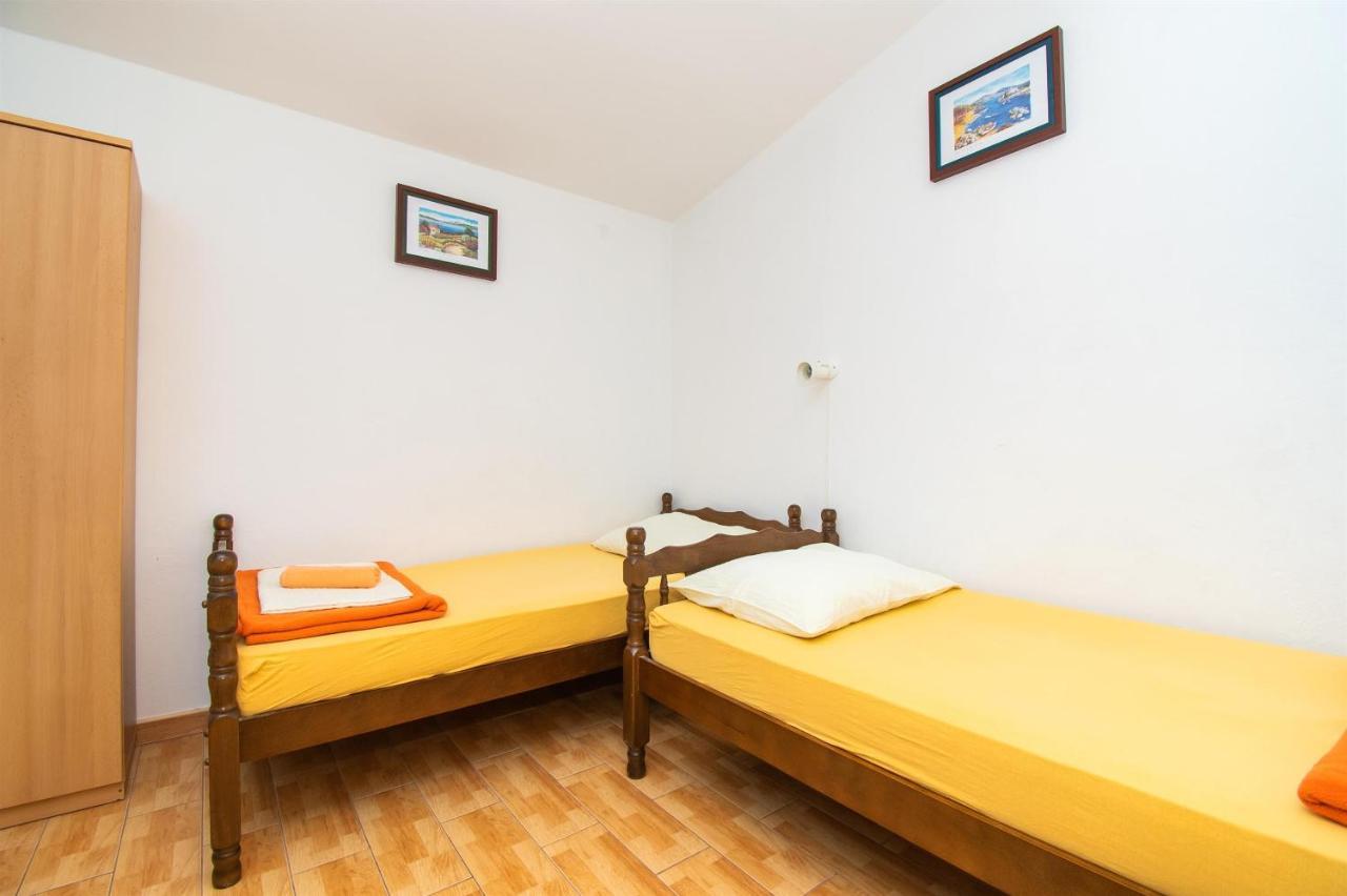 Apartments Dijana 파코스탄 외부 사진