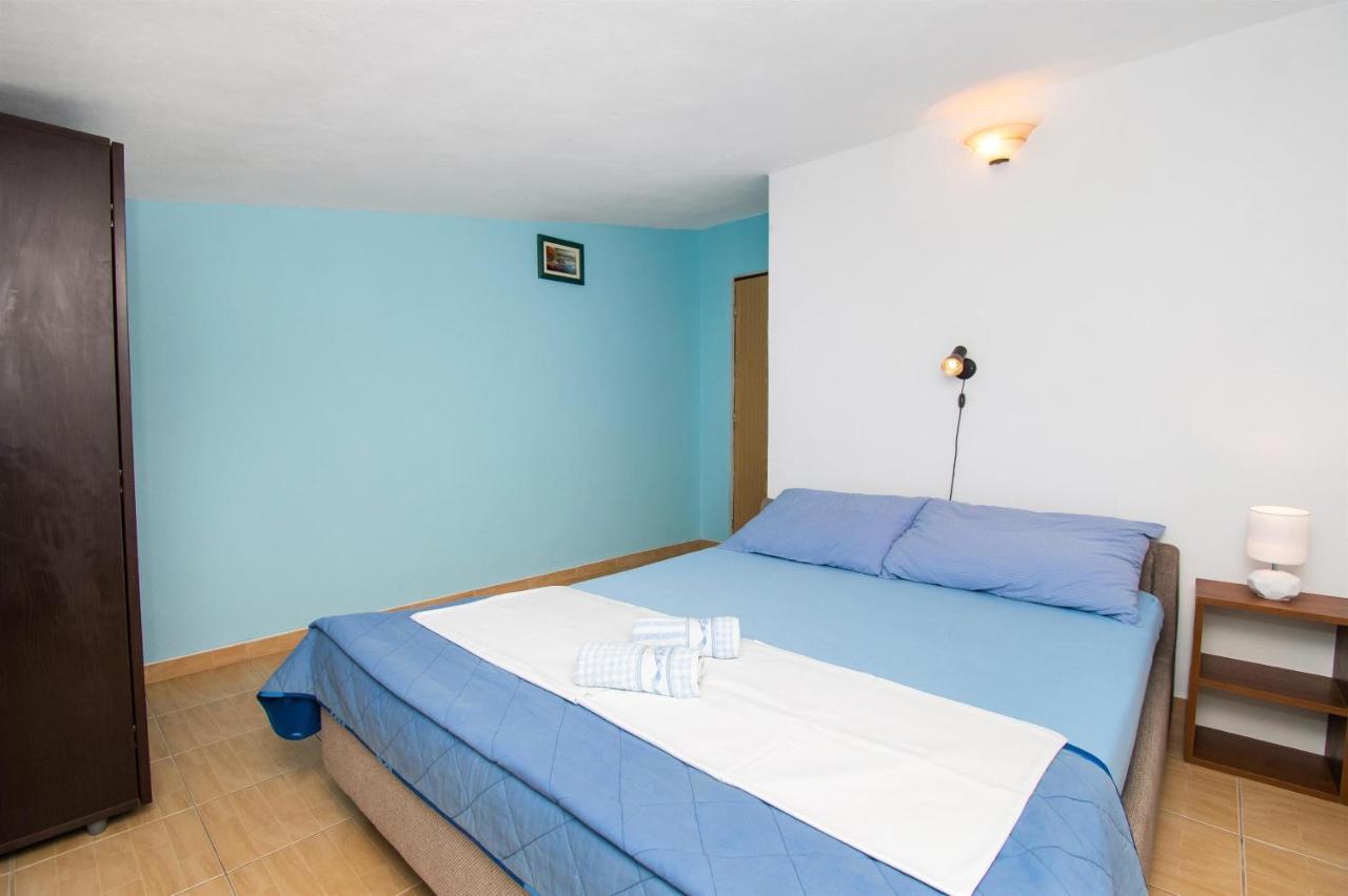Apartments Dijana 파코스탄 외부 사진