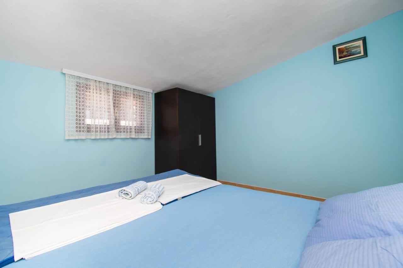 Apartments Dijana 파코스탄 외부 사진
